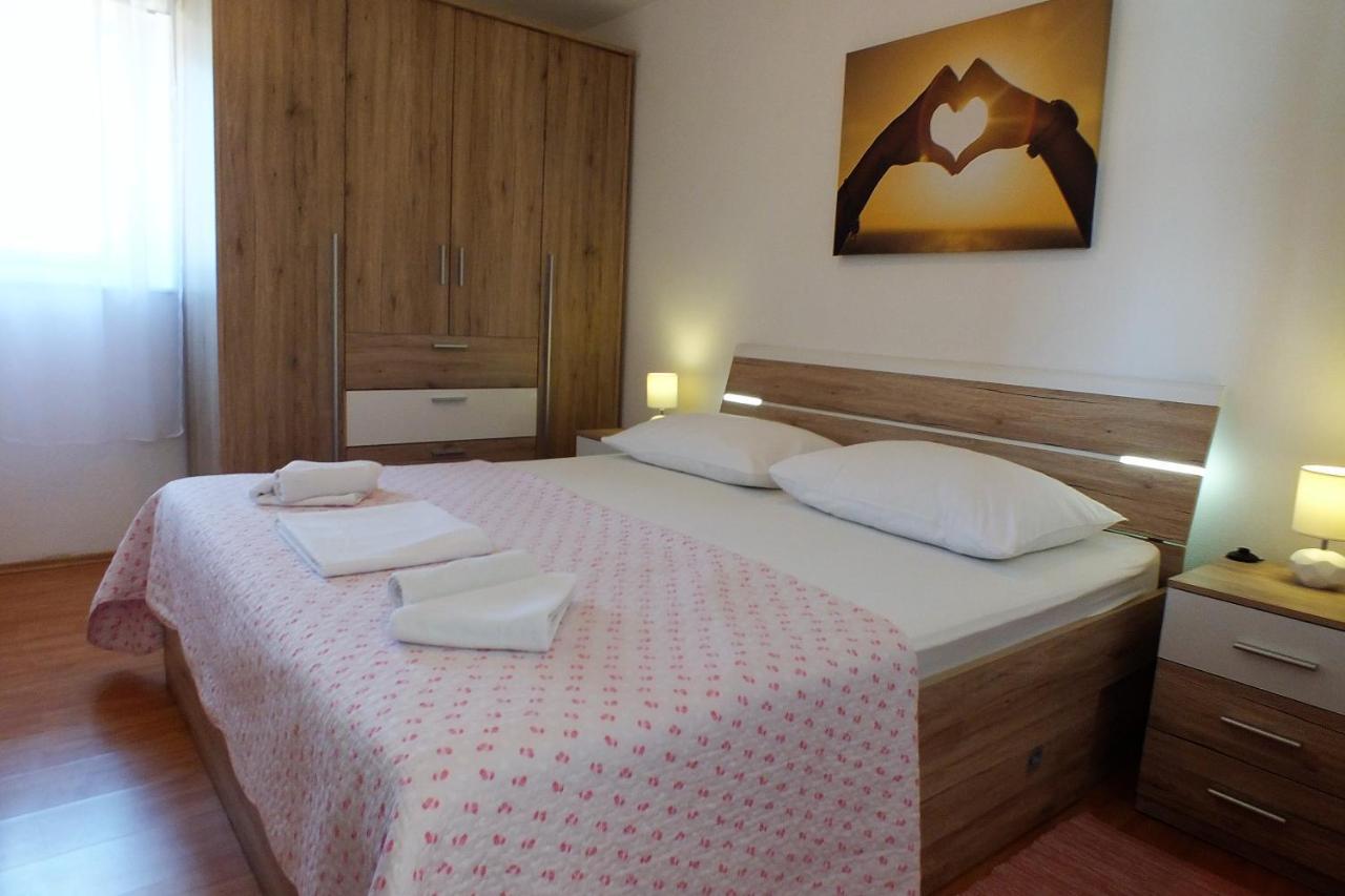 Holiday Home Tuta Polaca Bagian luar foto