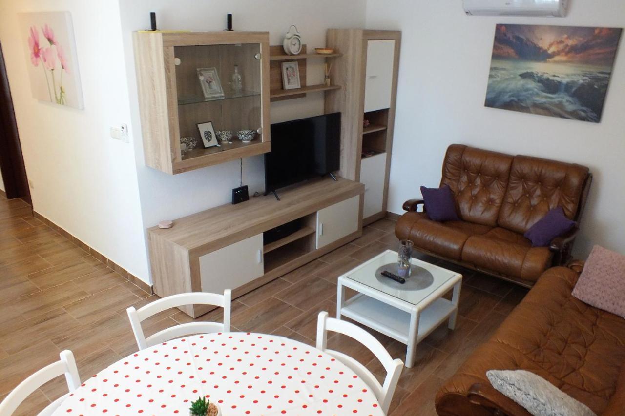 Holiday Home Tuta Polaca Bagian luar foto
