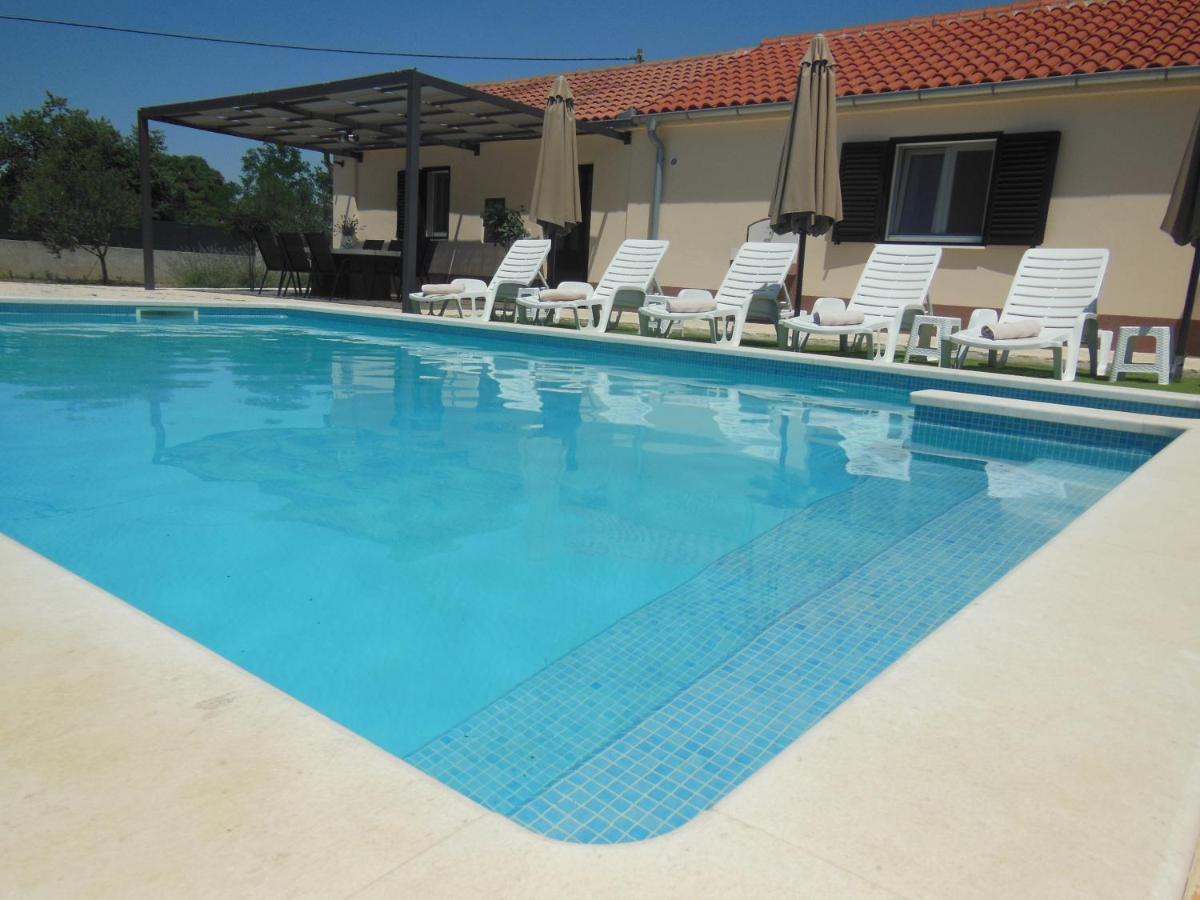 Holiday Home Tuta Polaca Bagian luar foto