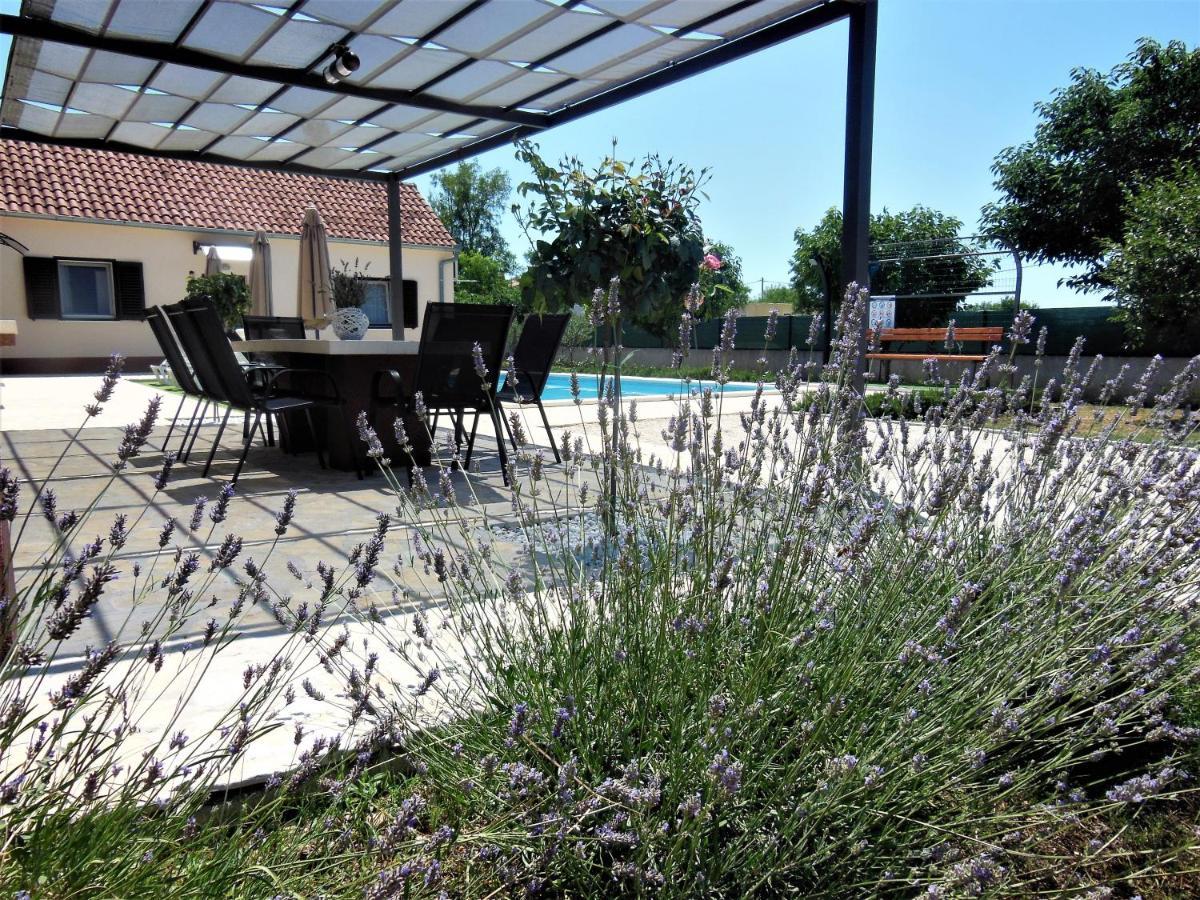Holiday Home Tuta Polaca Bagian luar foto